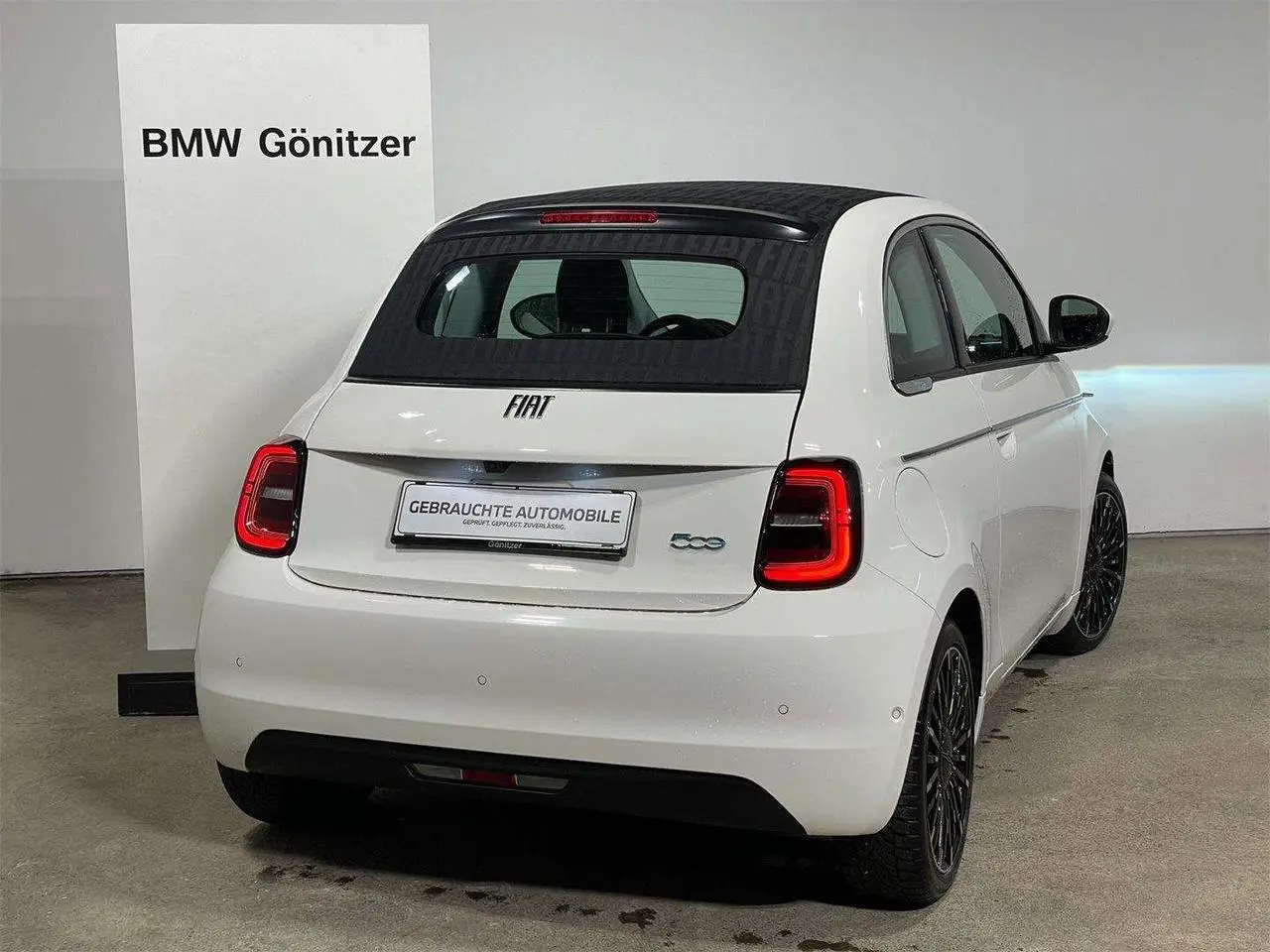 Photo 1 : Fiat 500c 2023 Electric