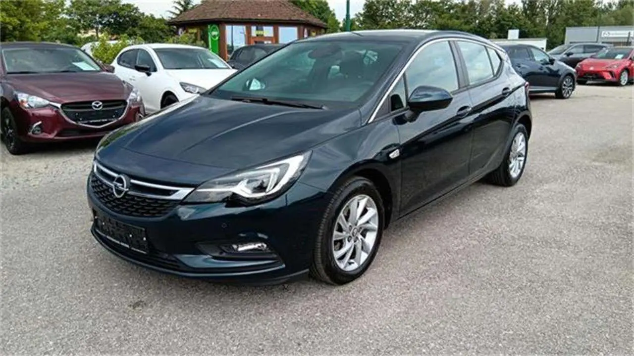 Photo 1 : Opel Astra 2018 Diesel