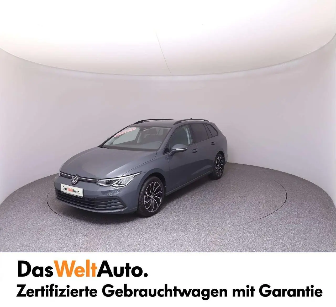 Photo 1 : Volkswagen Golf 2024 Petrol