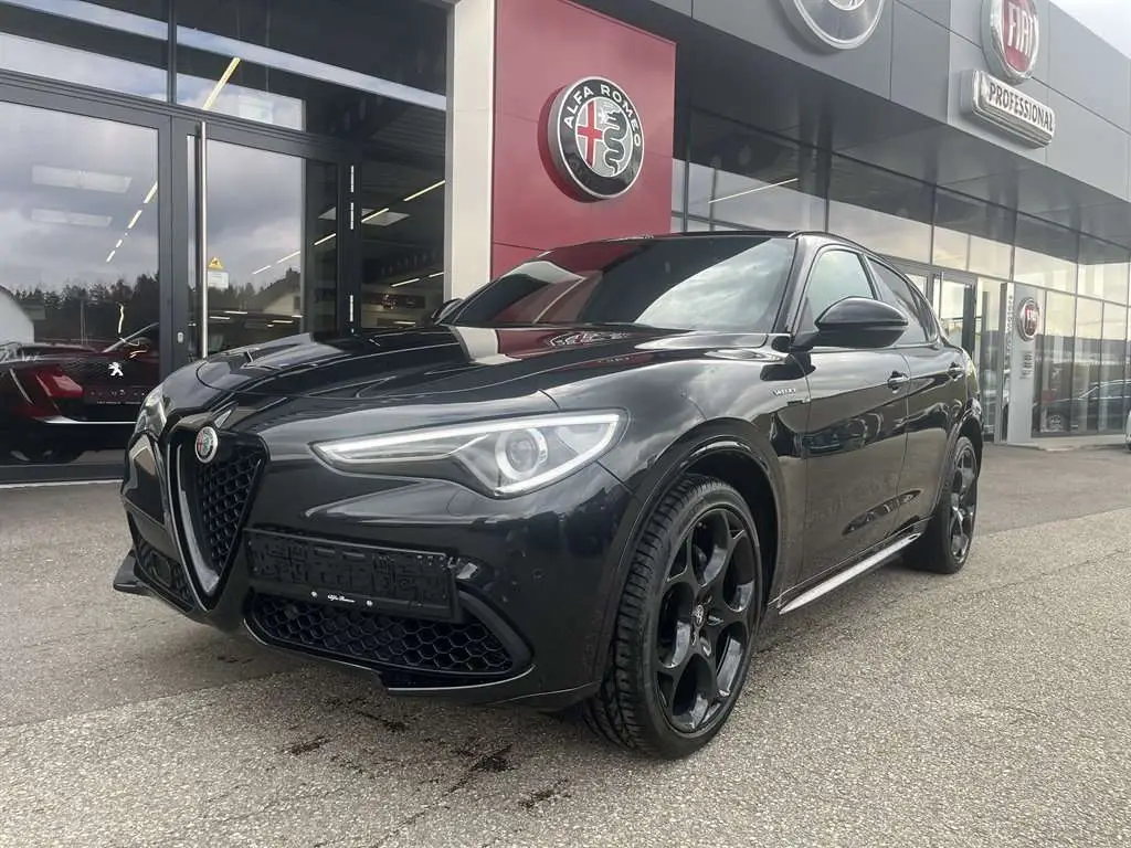 Photo 1 : Alfa Romeo Stelvio 2022 Petrol