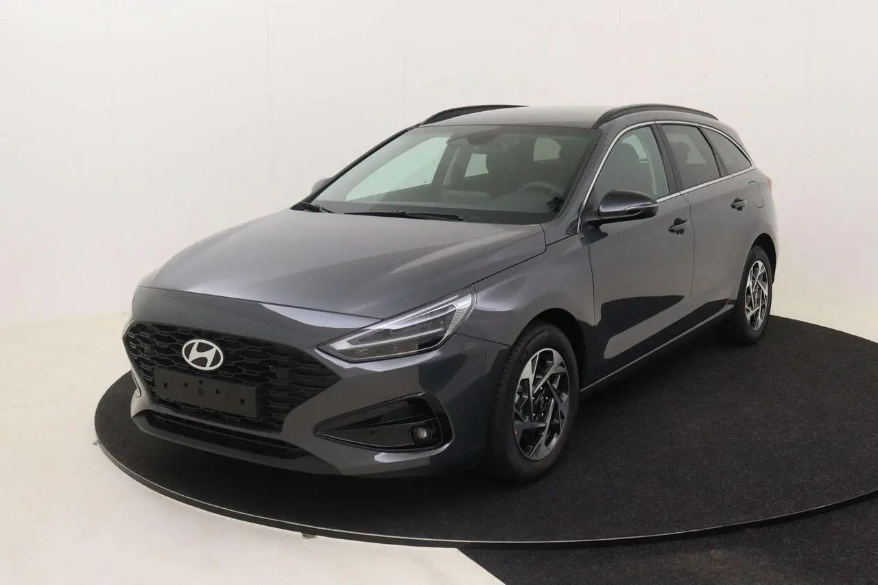 Photo 1 : Hyundai I30 2024 Petrol