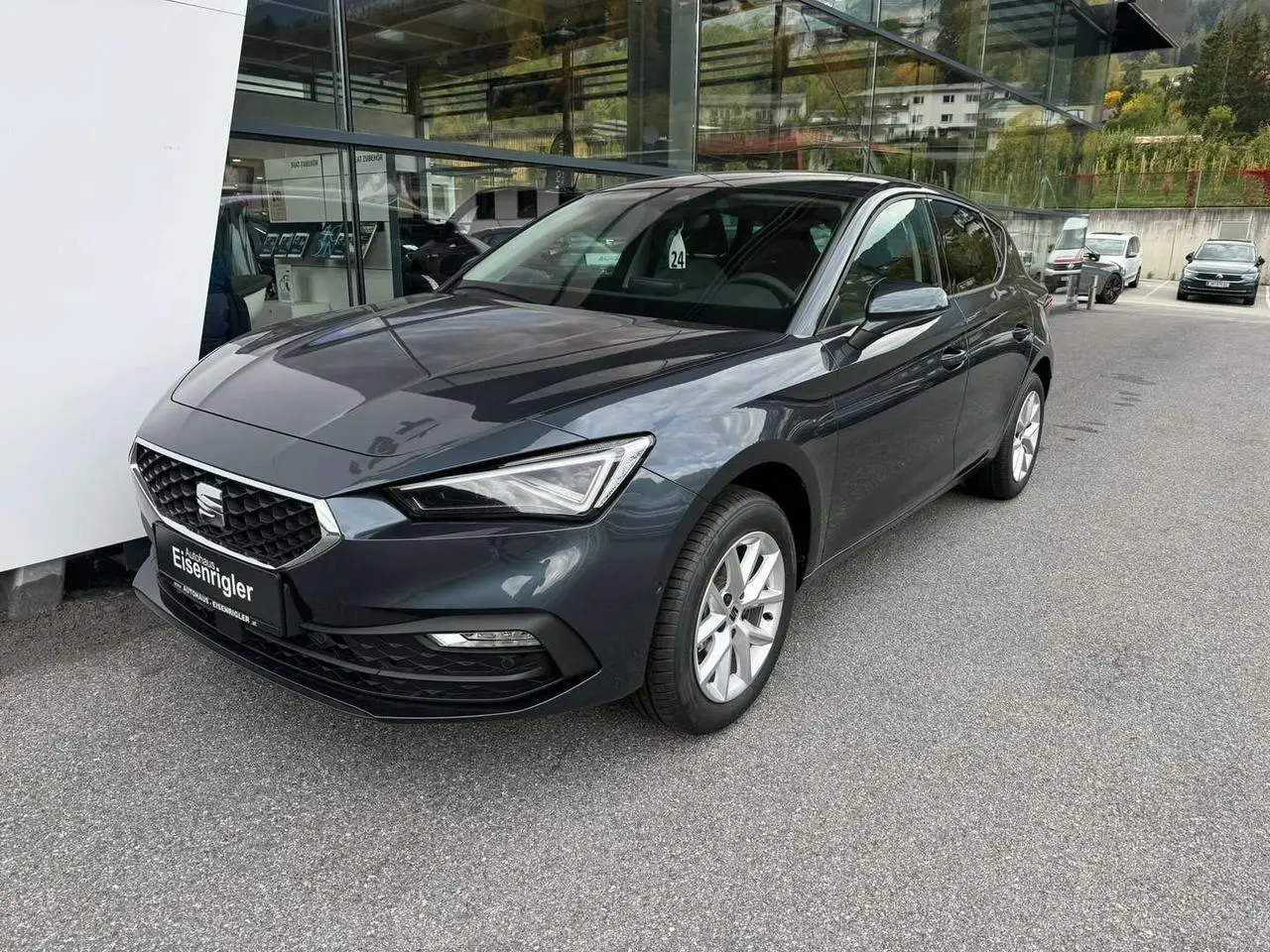 Photo 1 : Seat Leon 2024 Petrol