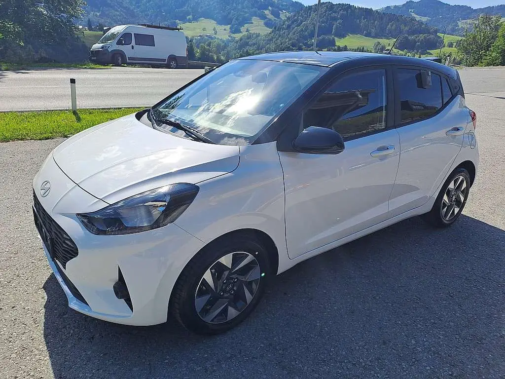 Photo 1 : Hyundai I10 2024 Essence