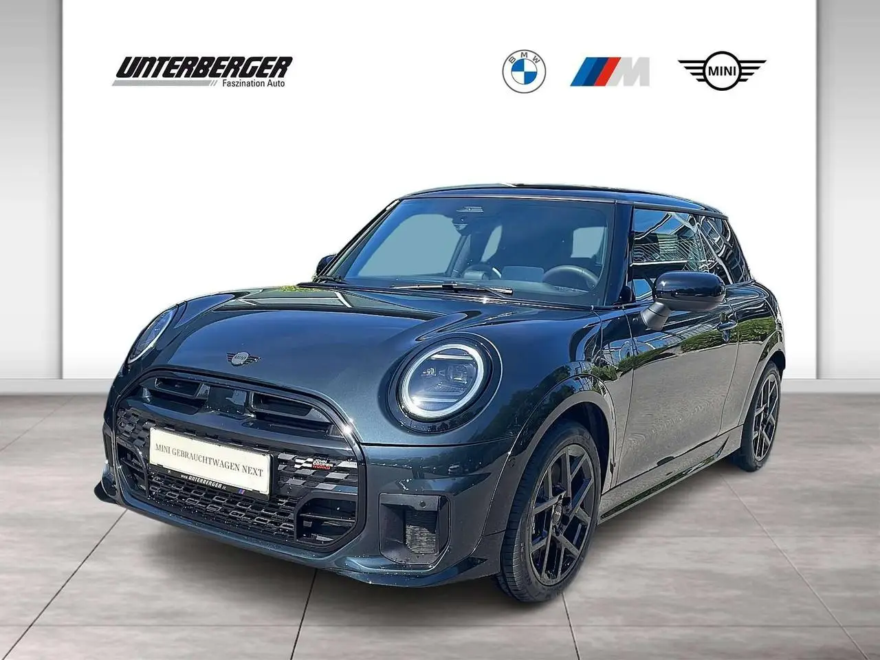 Photo 1 : Mini Cooper 2024 Petrol