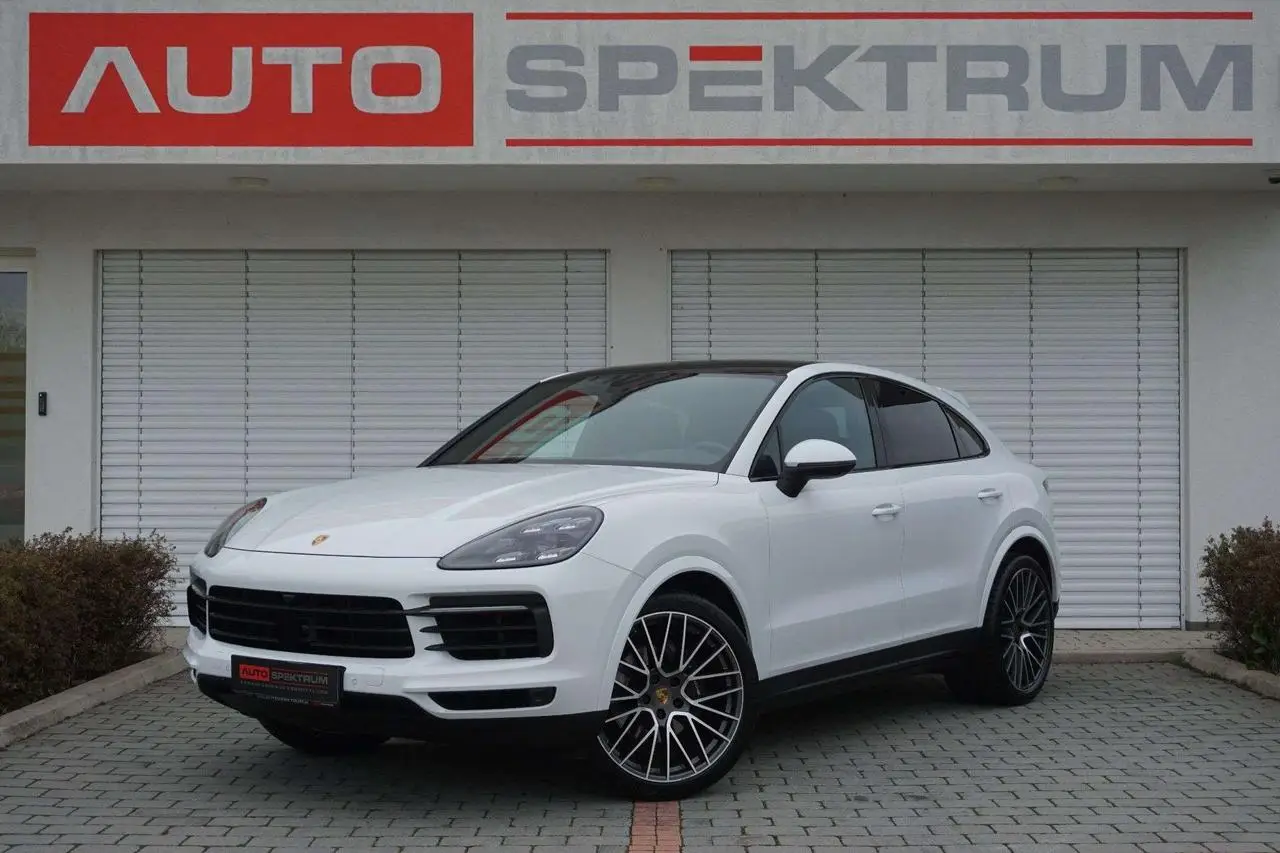 Photo 1 : Porsche Cayenne 2019 Petrol