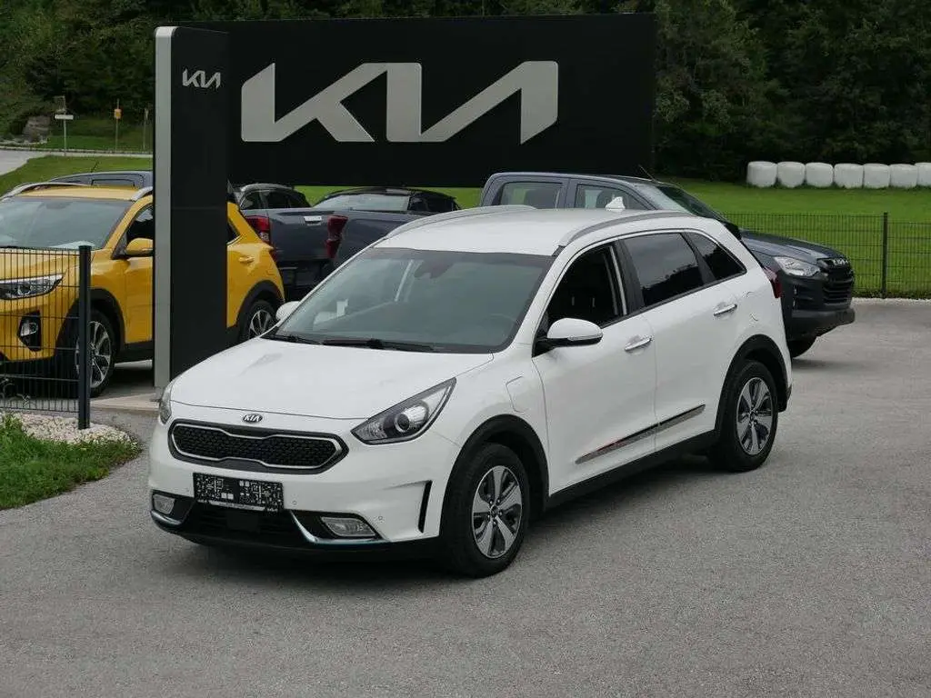 Photo 1 : Kia Niro 2017 Essence