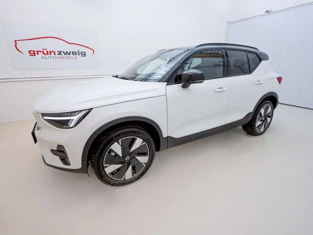 Photo 1 : Volvo Xc40 2024 Electric