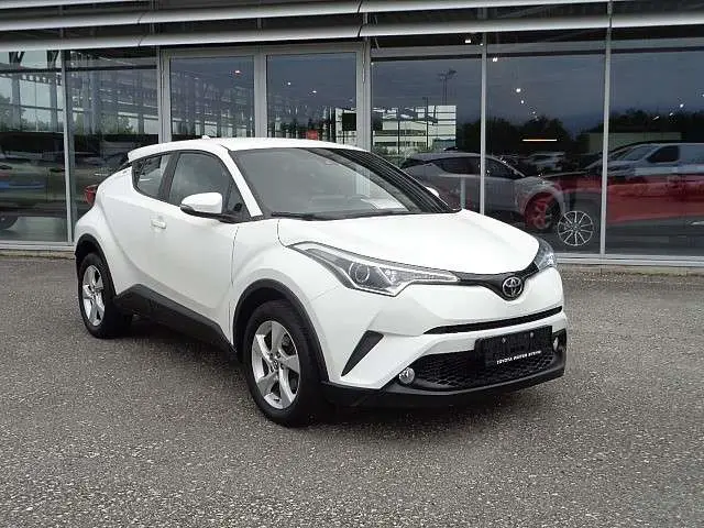 Photo 1 : Toyota C-hr 2018 Petrol