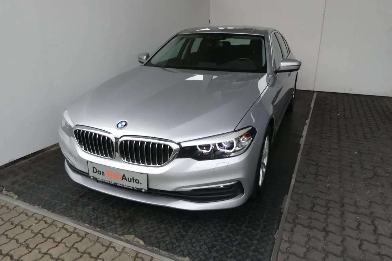 Photo 1 : Bmw Serie 5 2018 Petrol