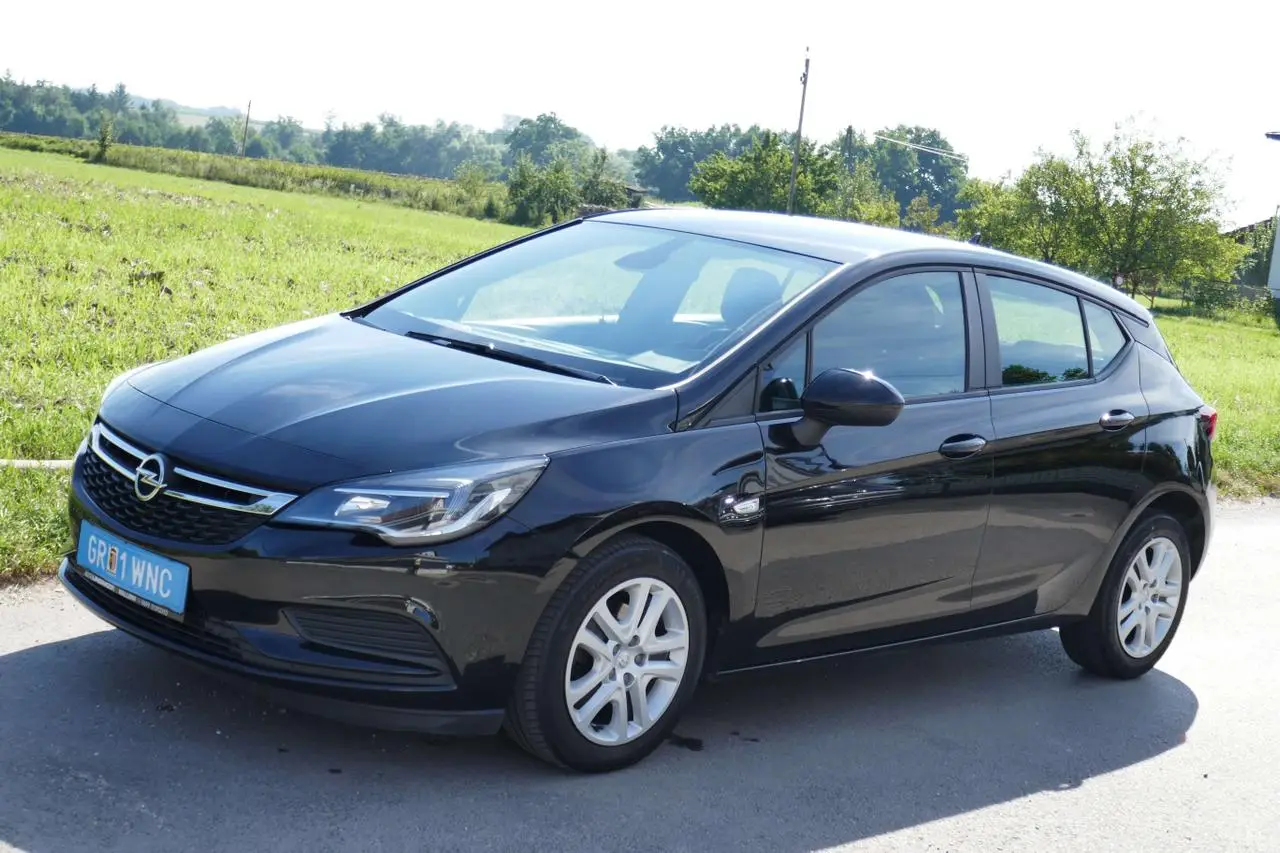 Photo 1 : Opel Astra 2019 Diesel