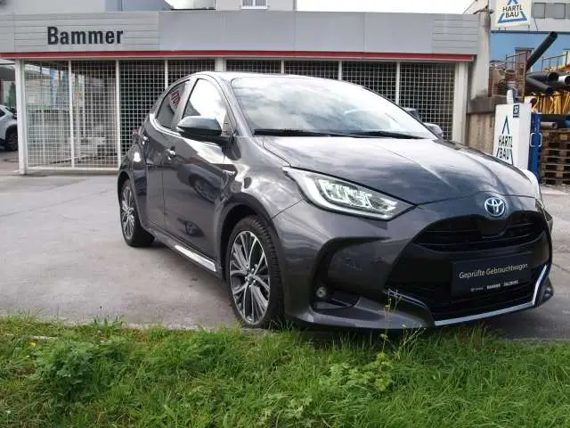 Photo 1 : Toyota Yaris 2021 Hybrid