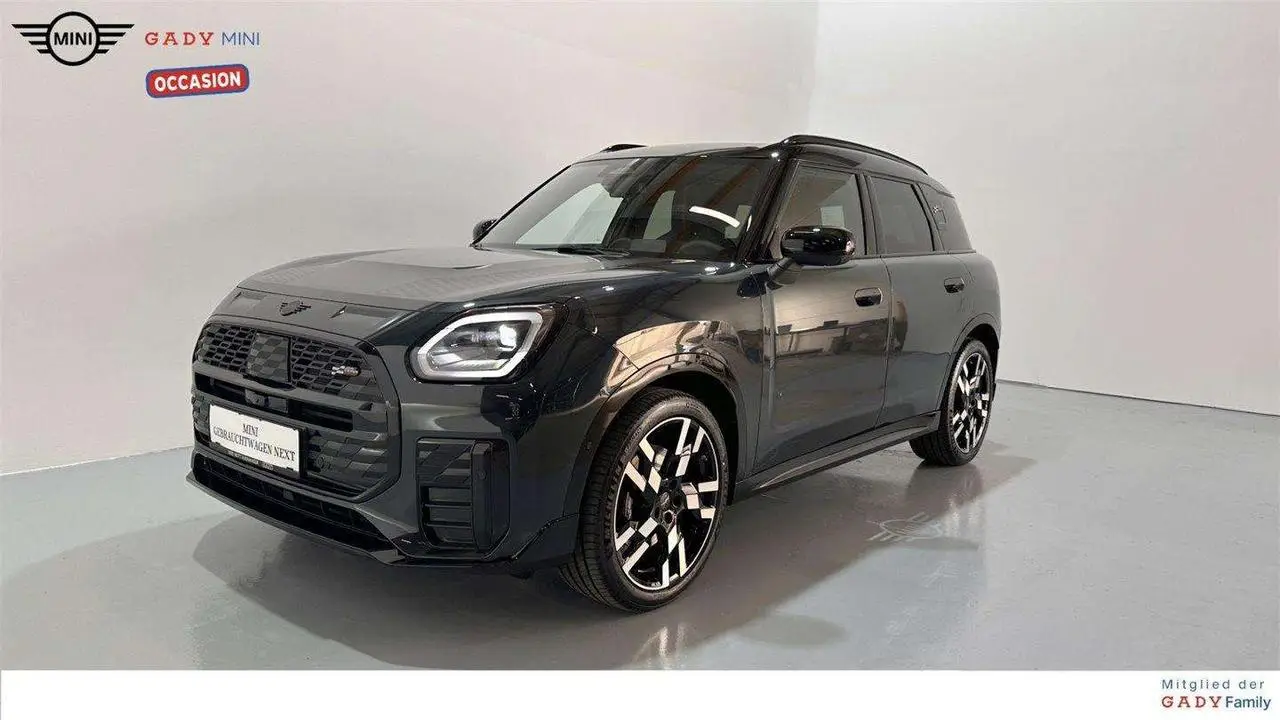 Photo 1 : Mini Cooper 2024 Petrol