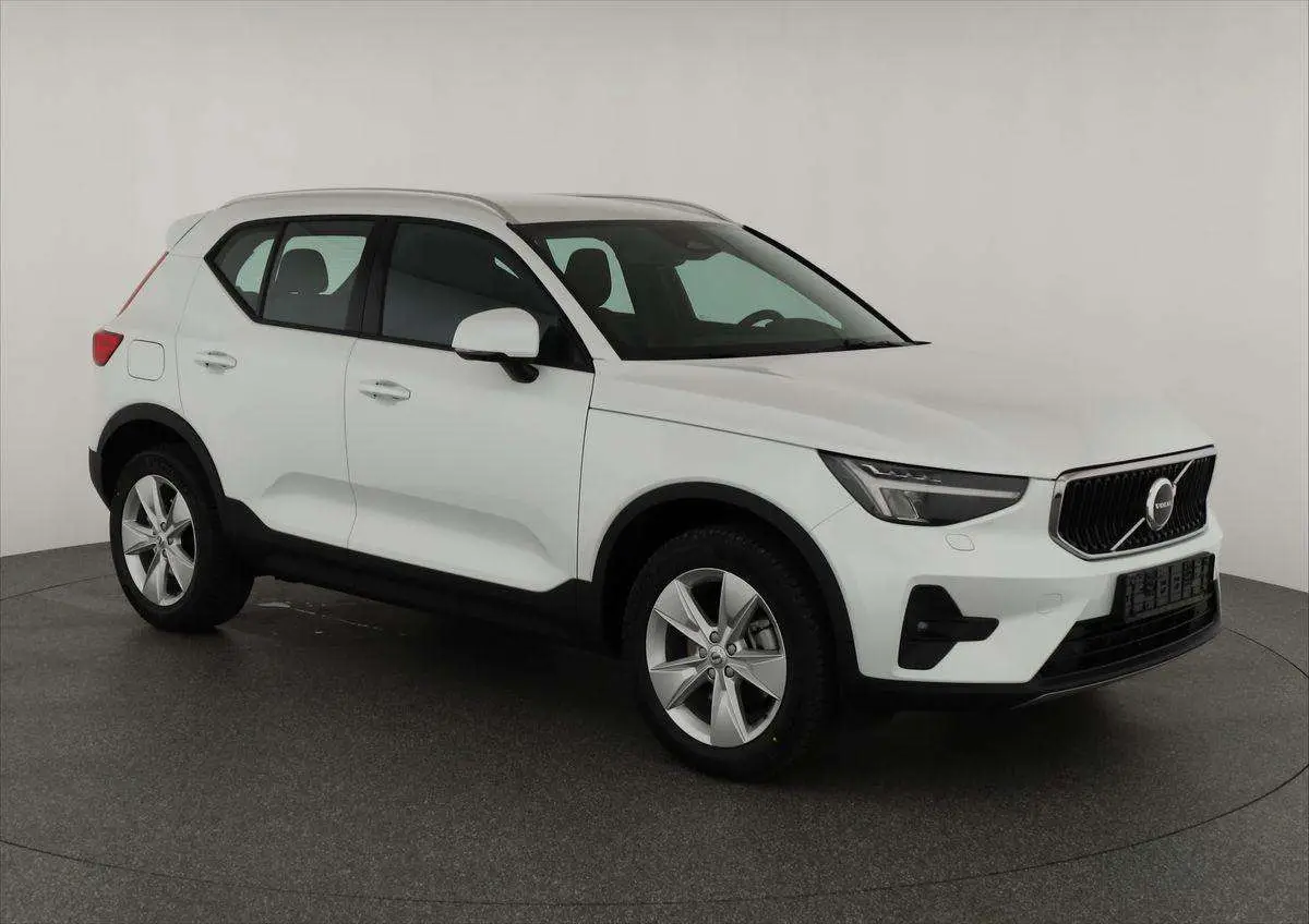 Photo 1 : Volvo Xc40 2024 Petrol