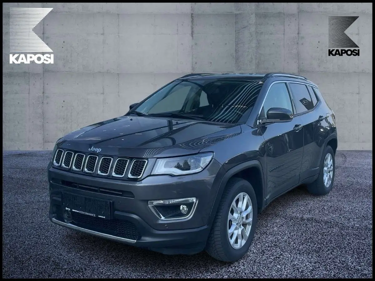 Photo 1 : Jeep Compass 2020 Petrol