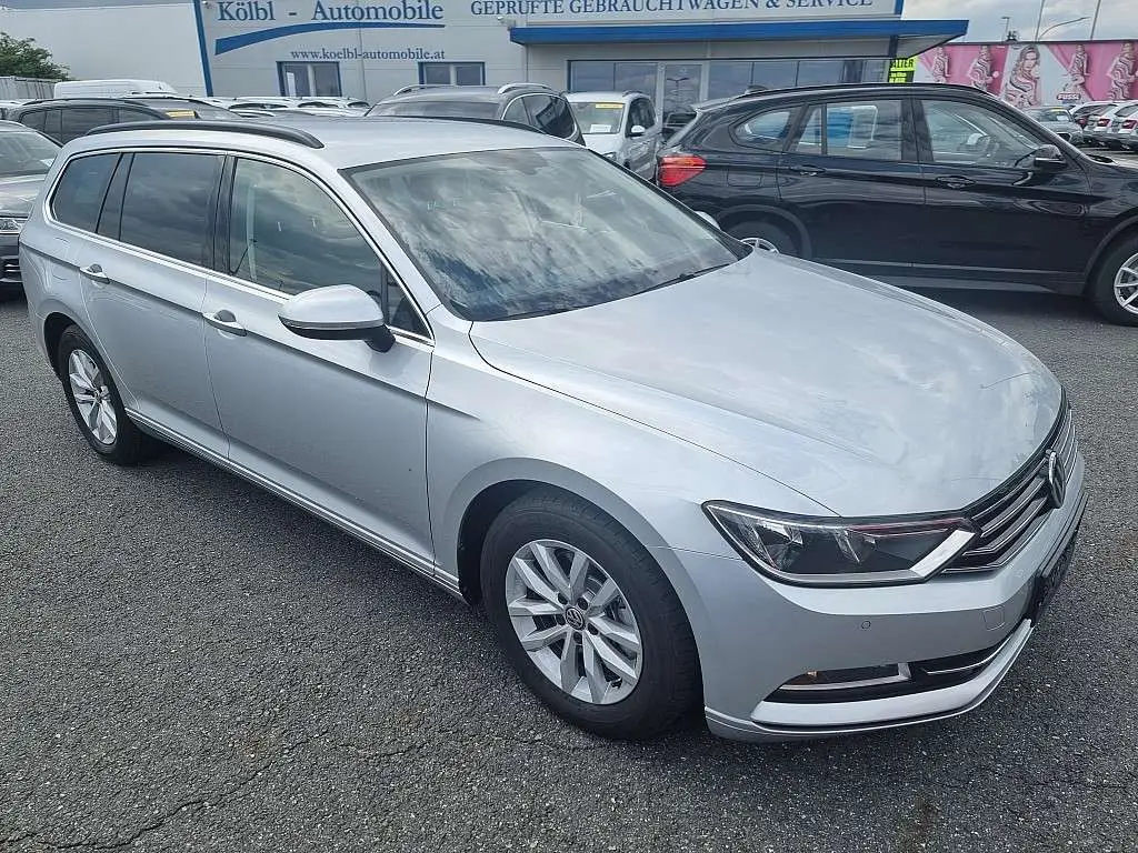 Photo 1 : Volkswagen Passat 2018 Diesel