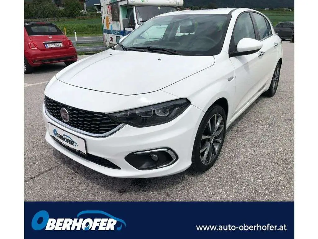 Photo 1 : Fiat Tipo 2018 Petrol