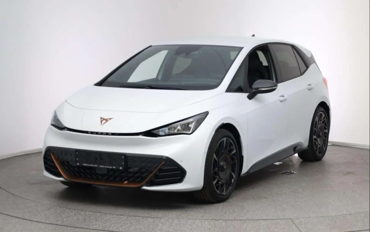 Photo 1 : Cupra Born 2024 Électrique