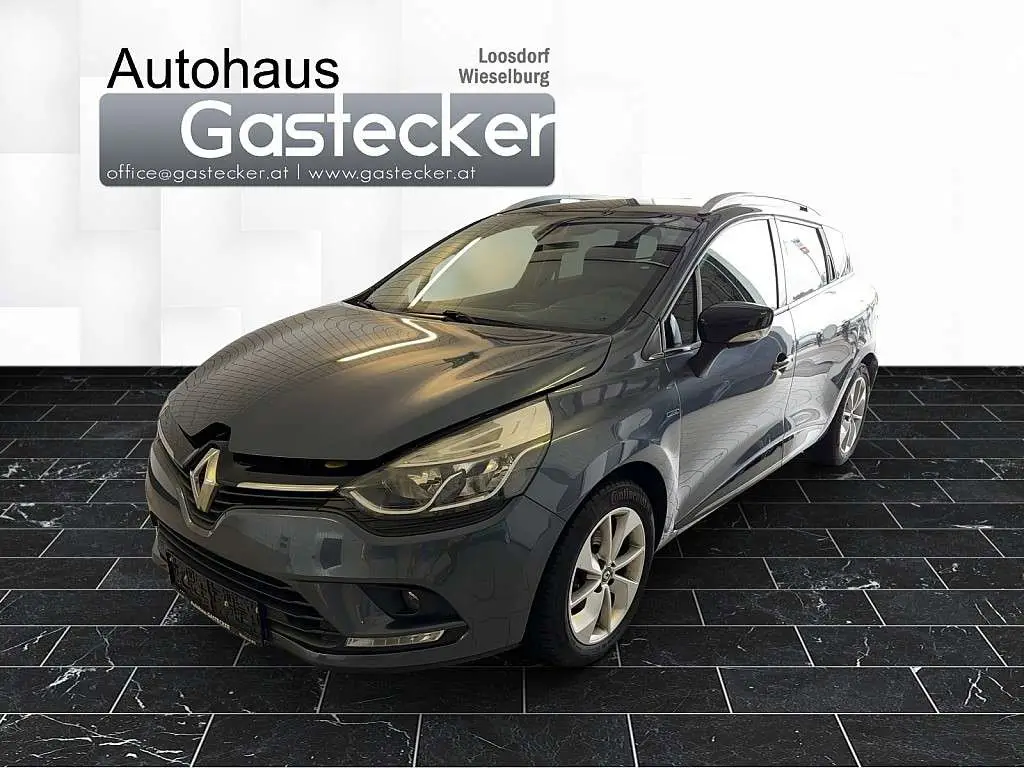 Photo 1 : Renault Clio 2017 Essence