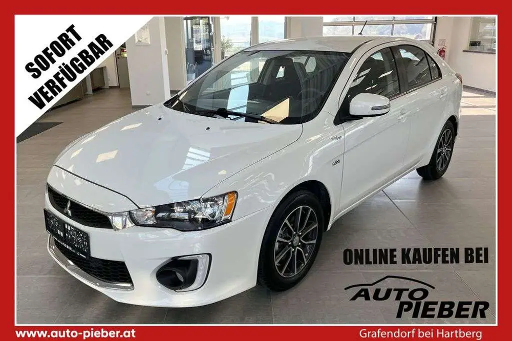 Photo 1 : Mitsubishi Lancer 2018 Petrol