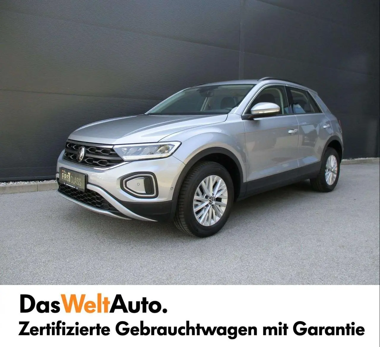 Photo 1 : Volkswagen T-roc 2023 Petrol