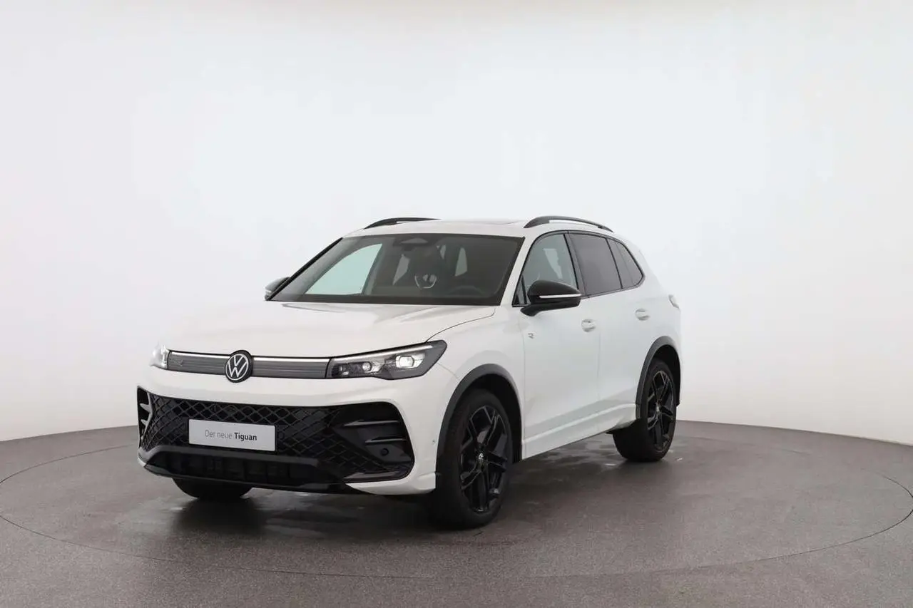 Photo 1 : Volkswagen Tiguan 2024 Petrol