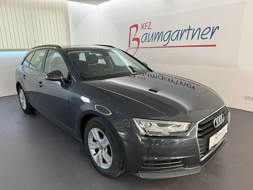 Photo 1 : Audi A4 2019 Diesel