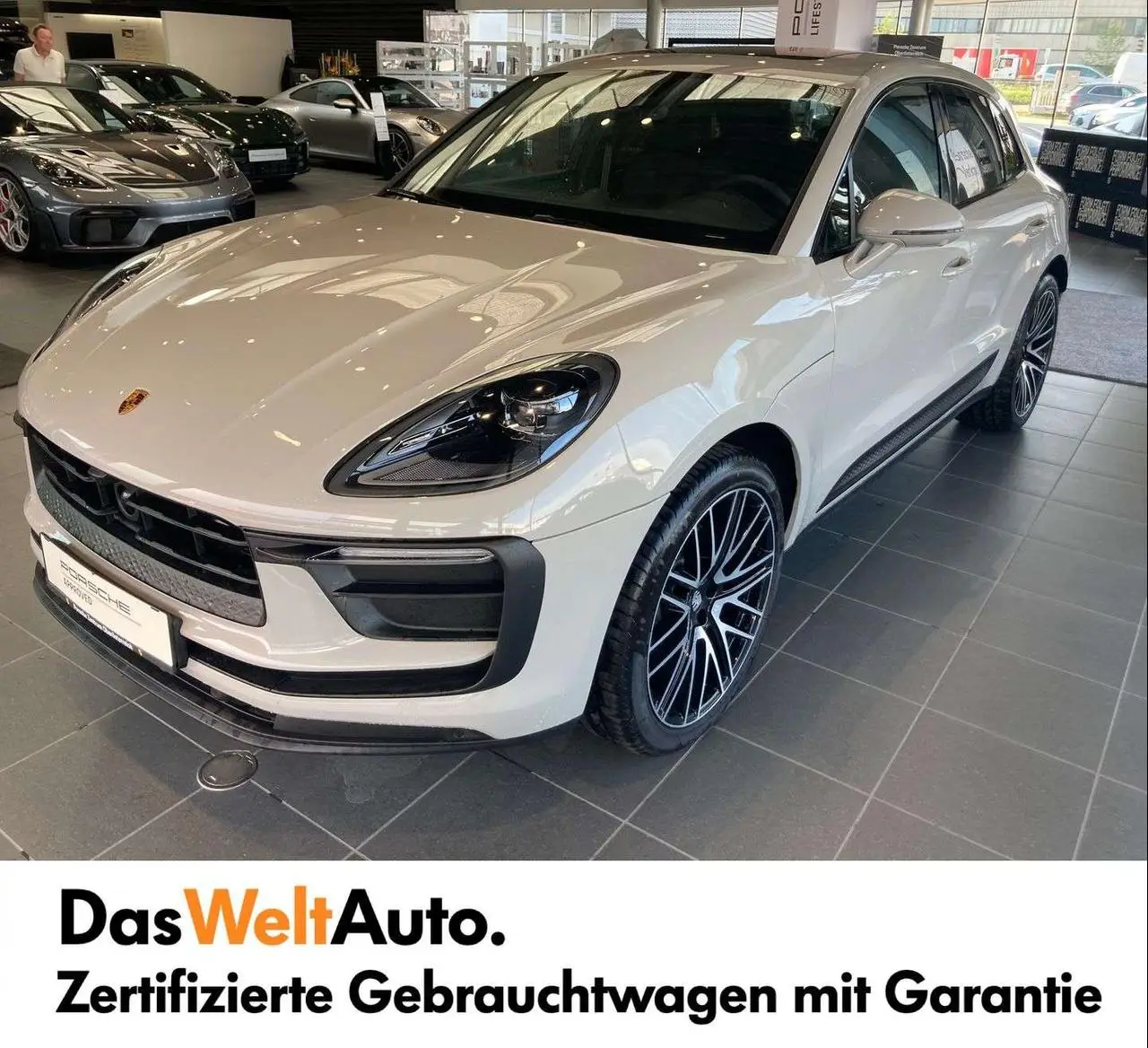 Photo 1 : Porsche Macan 2024 Essence