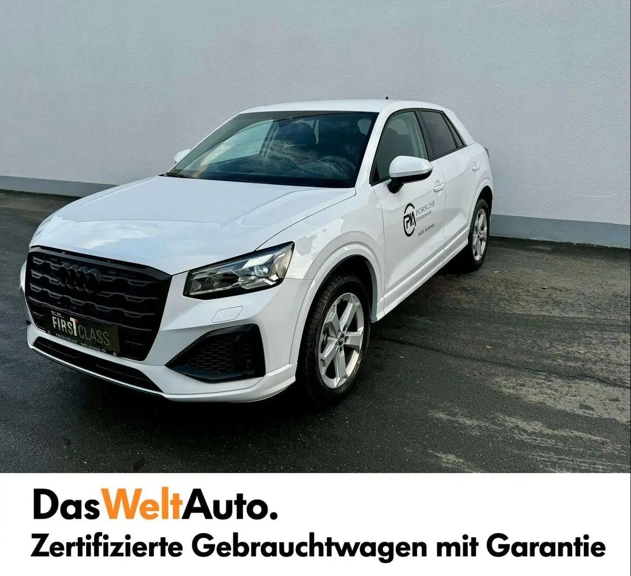 Photo 1 : Audi Q2 2024 Petrol