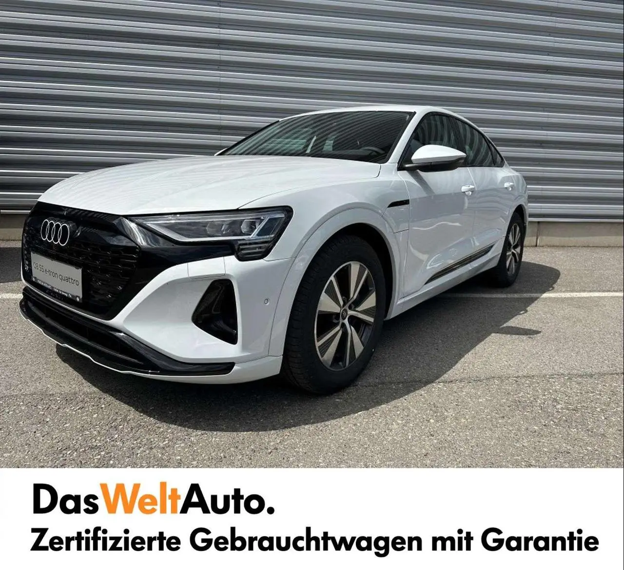 Photo 1 : Audi Q8 2023 Électrique