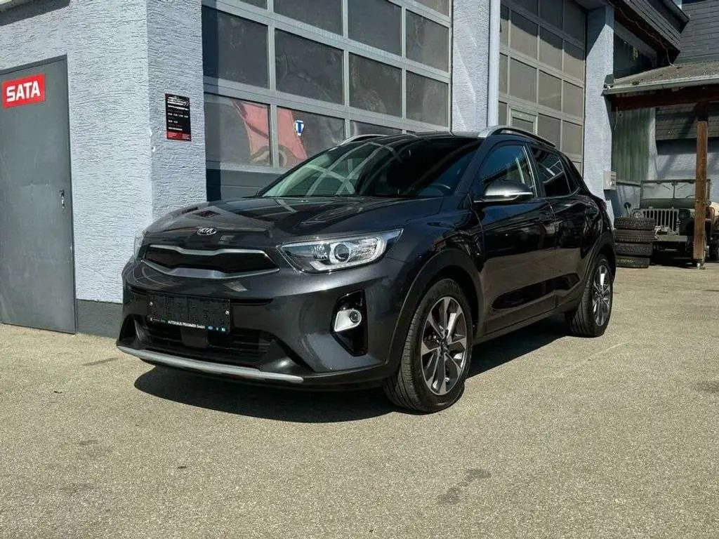 Photo 1 : Kia Stonic 2019 Petrol