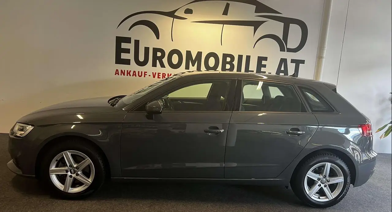 Photo 1 : Audi A3 2018 Diesel