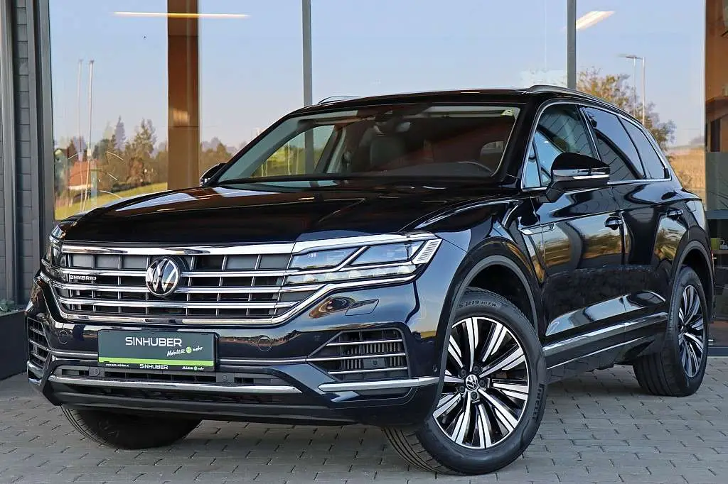 Photo 1 : Volkswagen Touareg 2021 Hybride