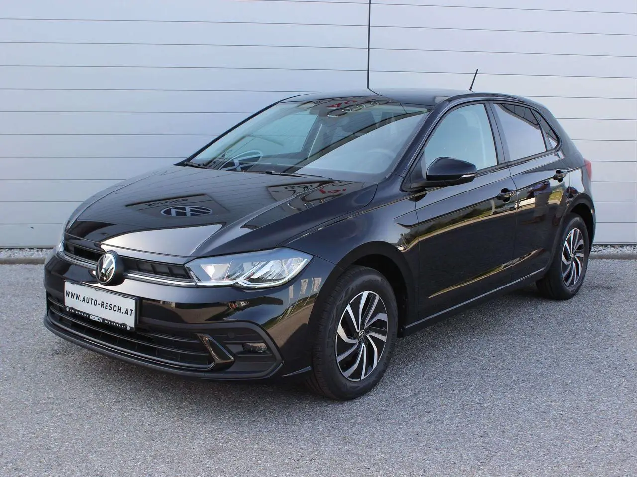 Photo 1 : Volkswagen Polo 2024 Petrol