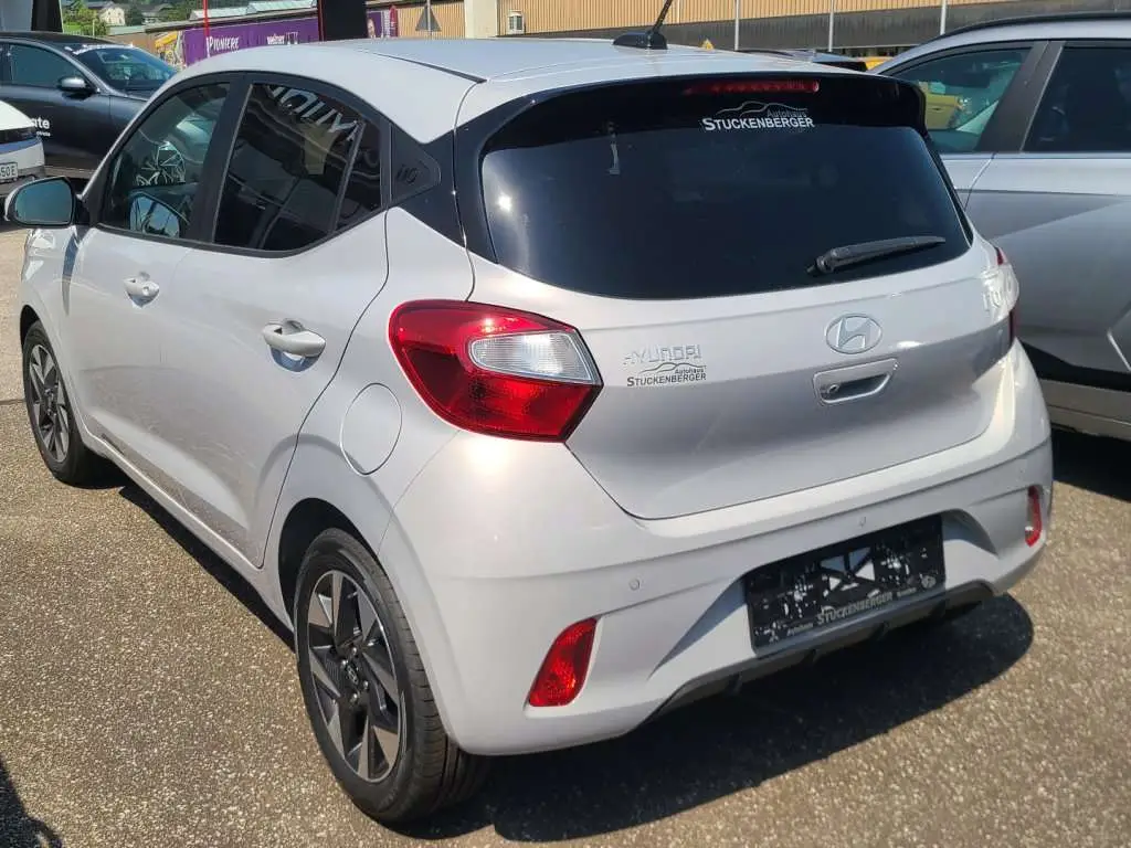 Photo 1 : Hyundai I10 2024 Petrol