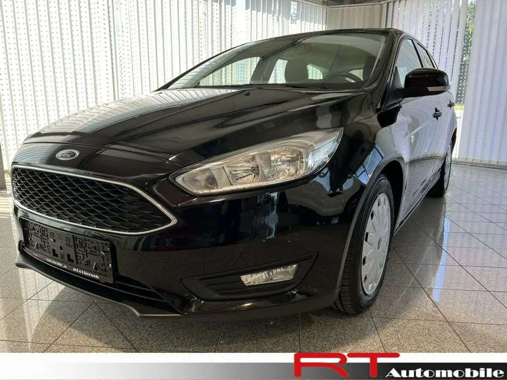 Photo 1 : Ford Focus 2018 Diesel