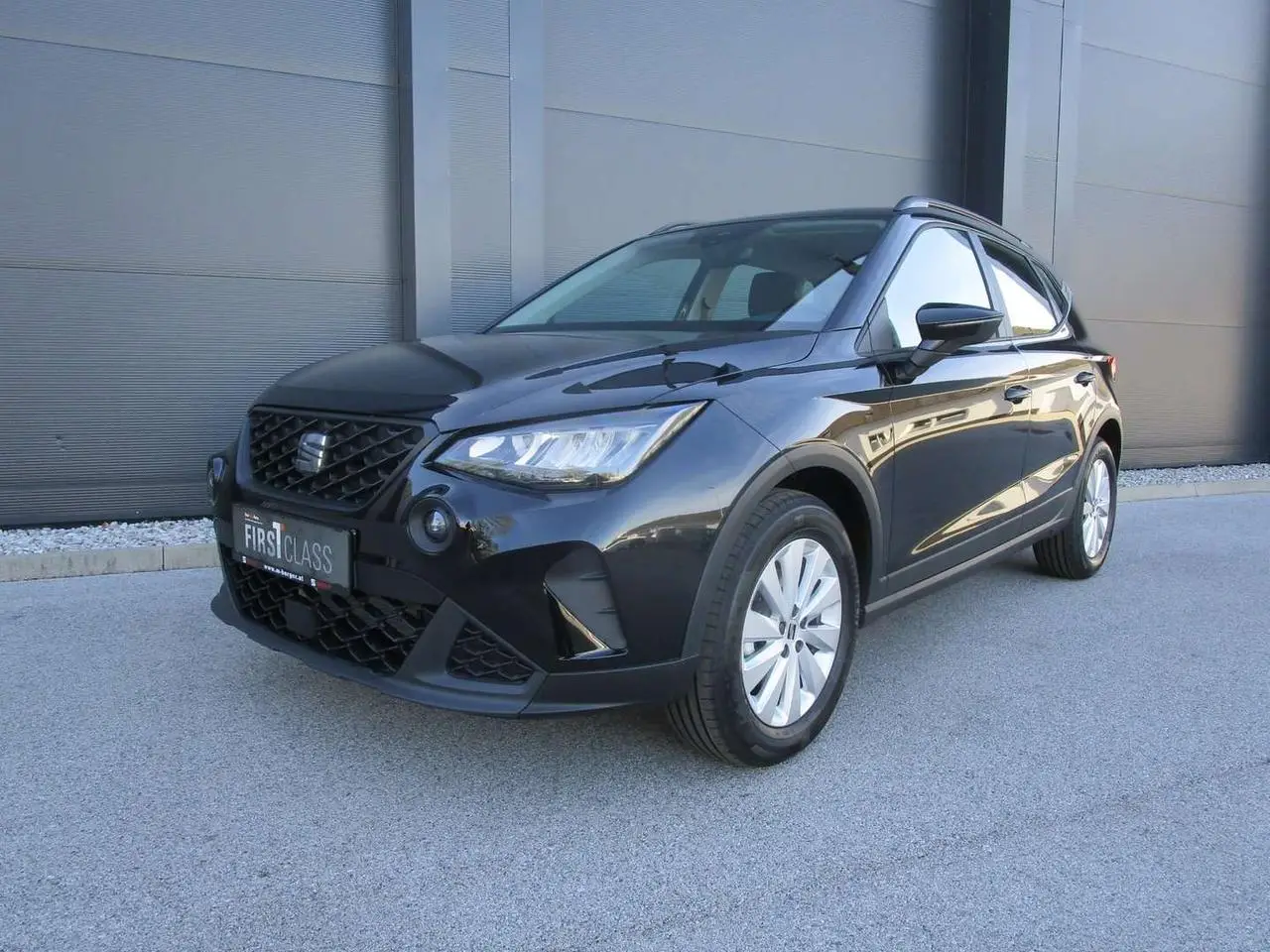 Photo 1 : Seat Arona 2024 Petrol