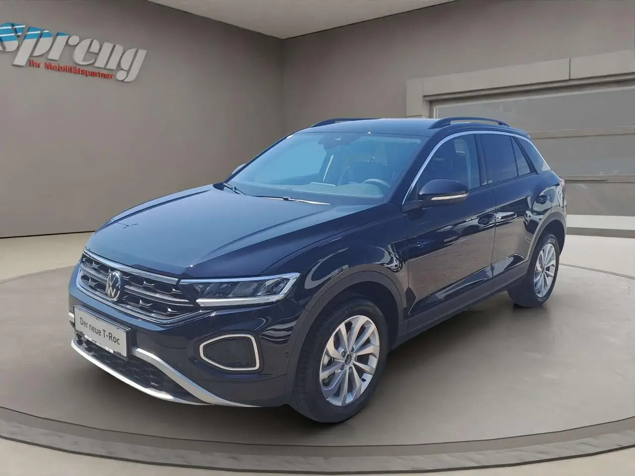 Photo 1 : Volkswagen T-roc 2024 Essence