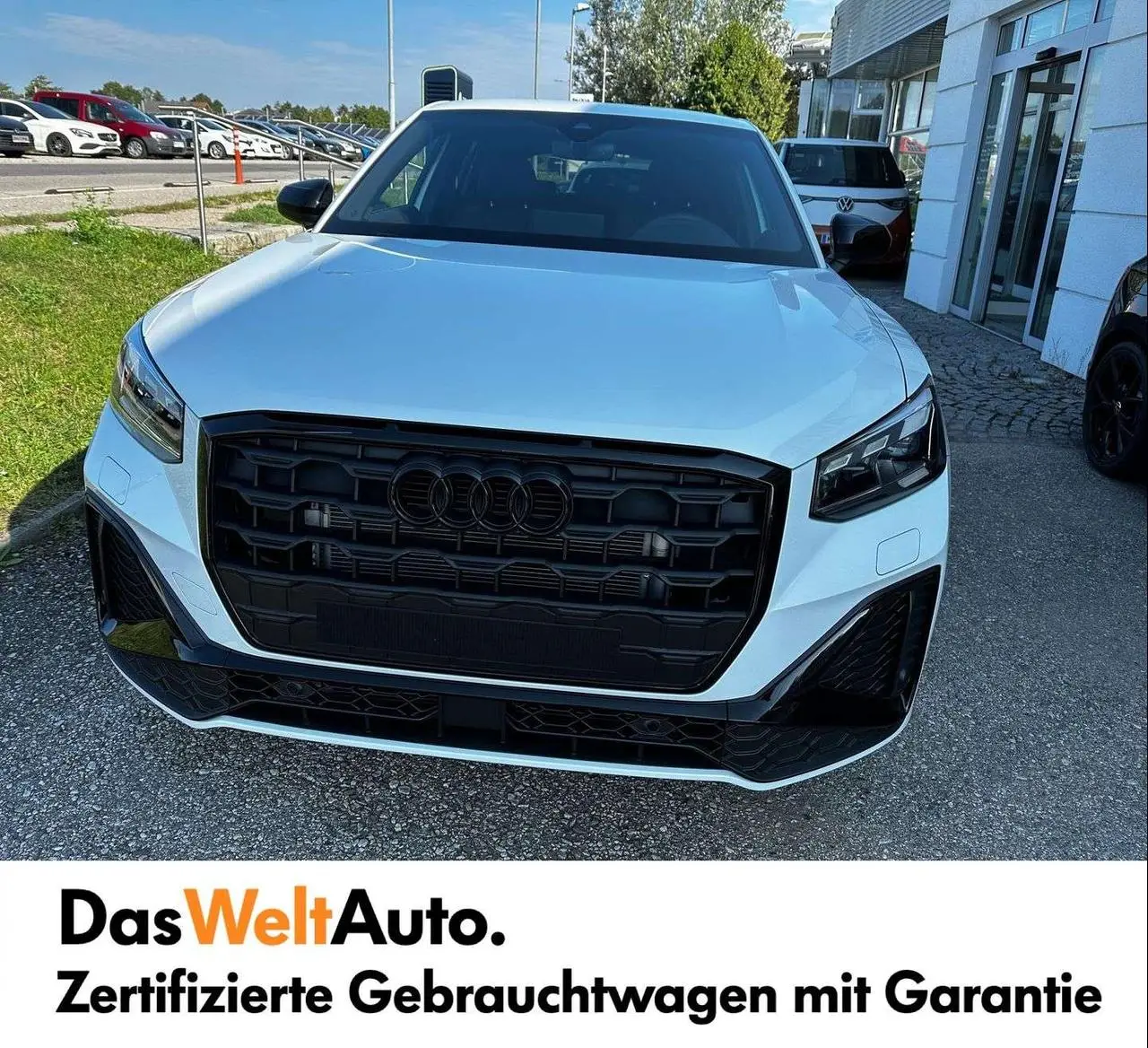 Photo 1 : Audi Q2 2023 Petrol