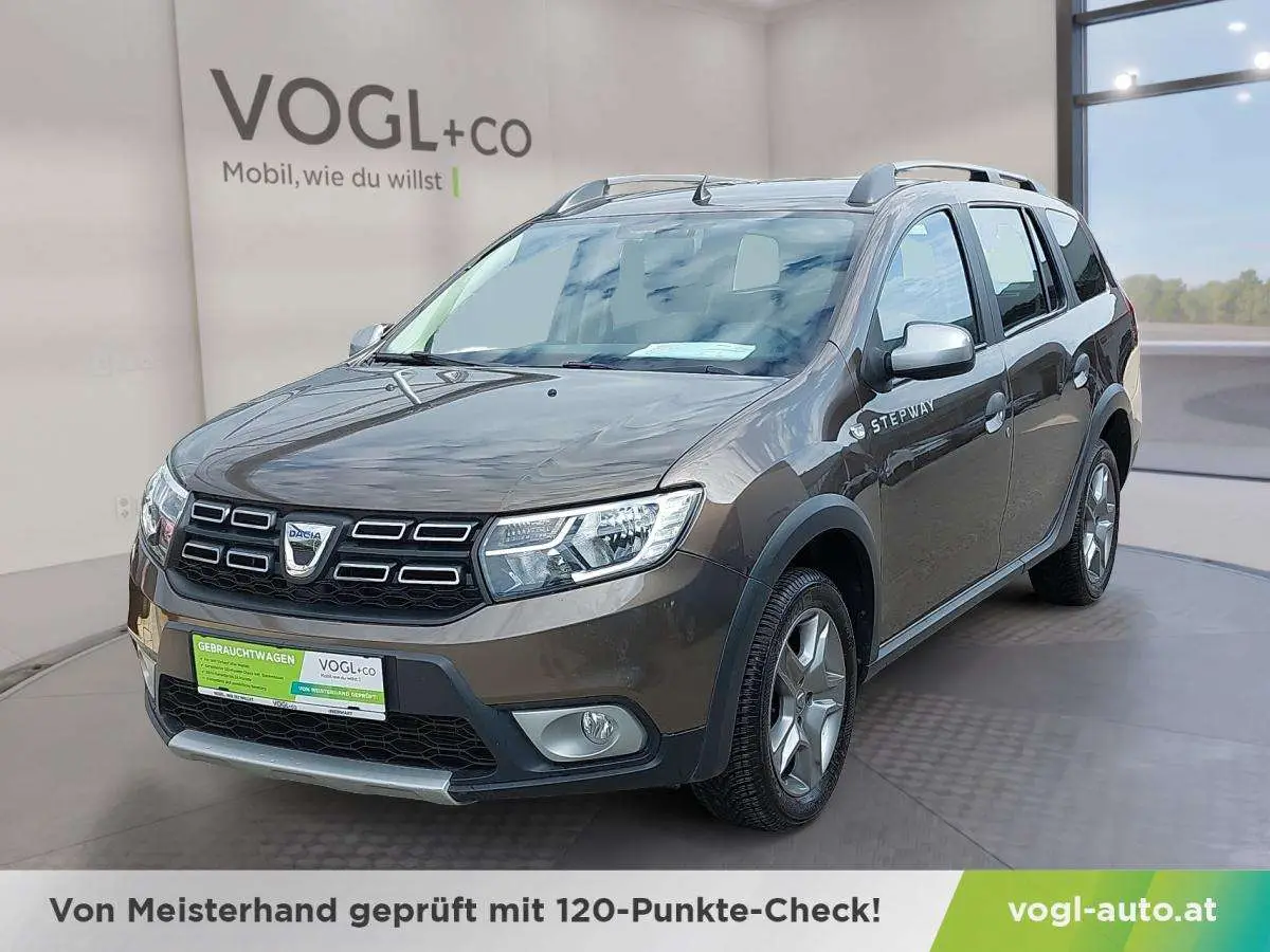 Photo 1 : Dacia Logan 2018 Essence