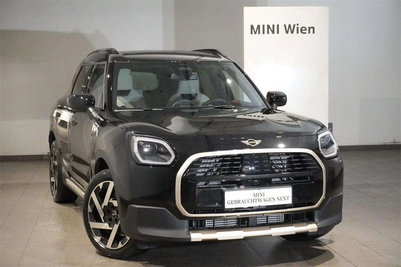 Photo 1 : Mini Cooper 2024 Petrol