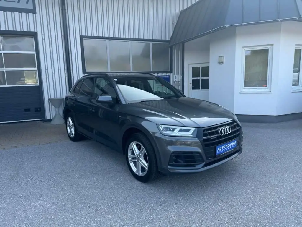 Photo 1 : Audi Q5 2019 Diesel