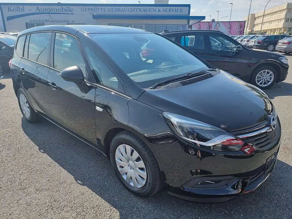 Photo 1 : Opel Zafira 2018 Diesel