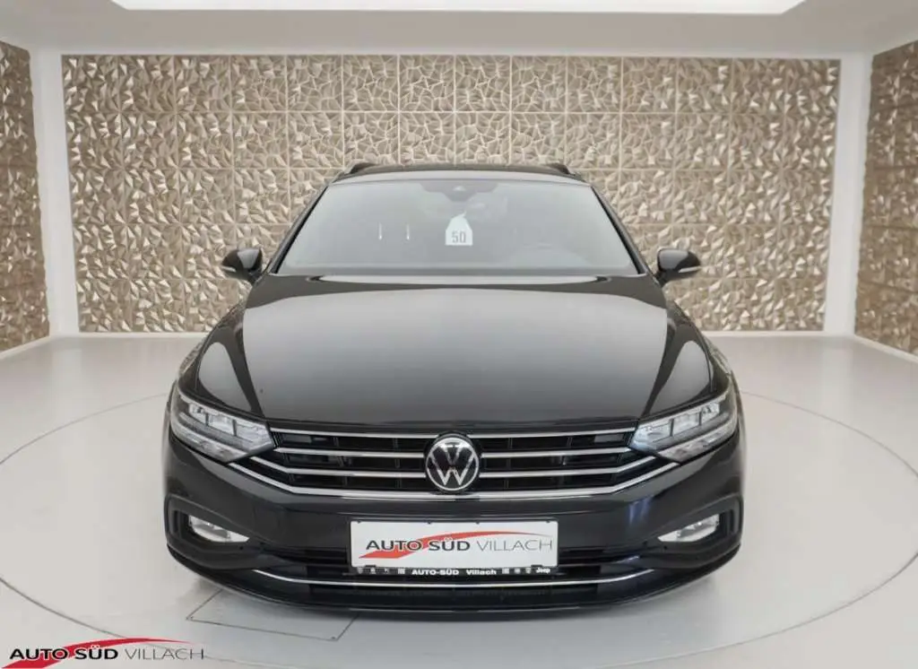 Photo 1 : Volkswagen Passat 2023 Diesel