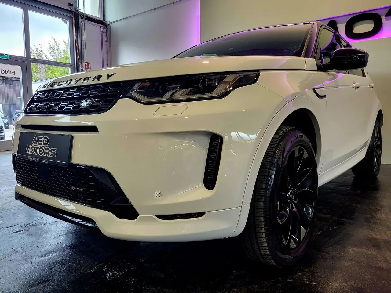 Photo 1 : Land Rover Discovery 2023 Hybrid