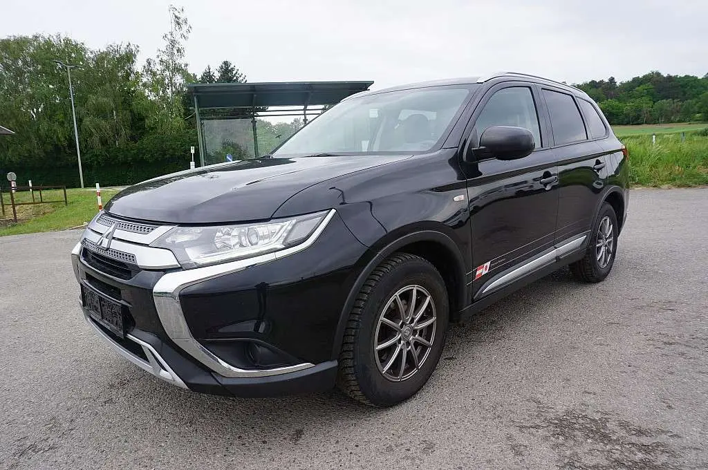 Photo 1 : Mitsubishi Outlander 2019 Petrol