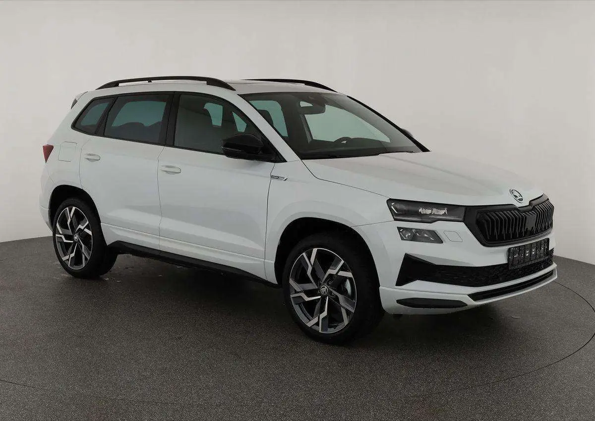 Photo 1 : Skoda Karoq 2024 Essence