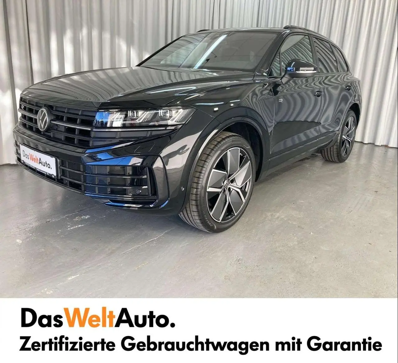 Photo 1 : Volkswagen Touareg 2023 Hybrid