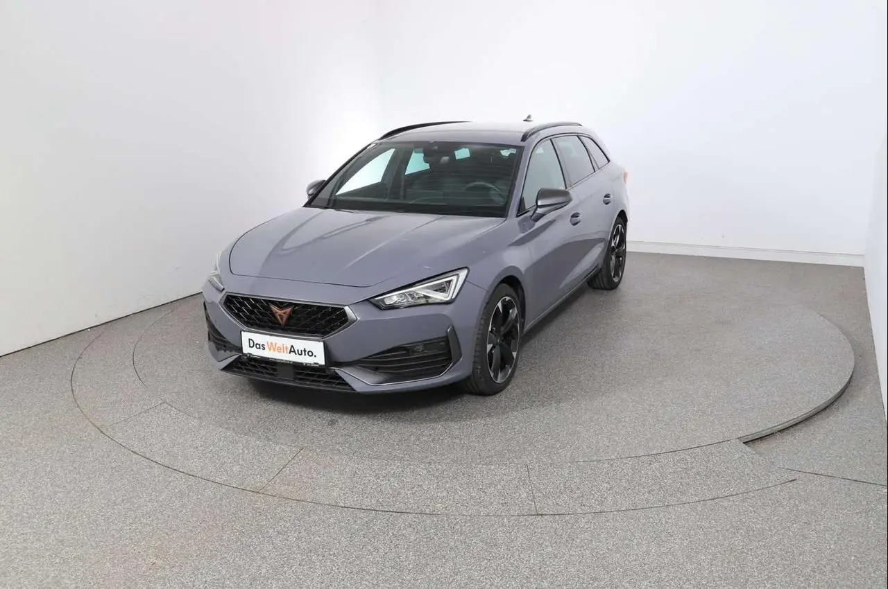 Photo 1 : Cupra Leon 2023 Petrol