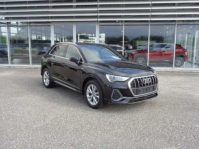 Photo 1 : Audi Q3 2019 Essence