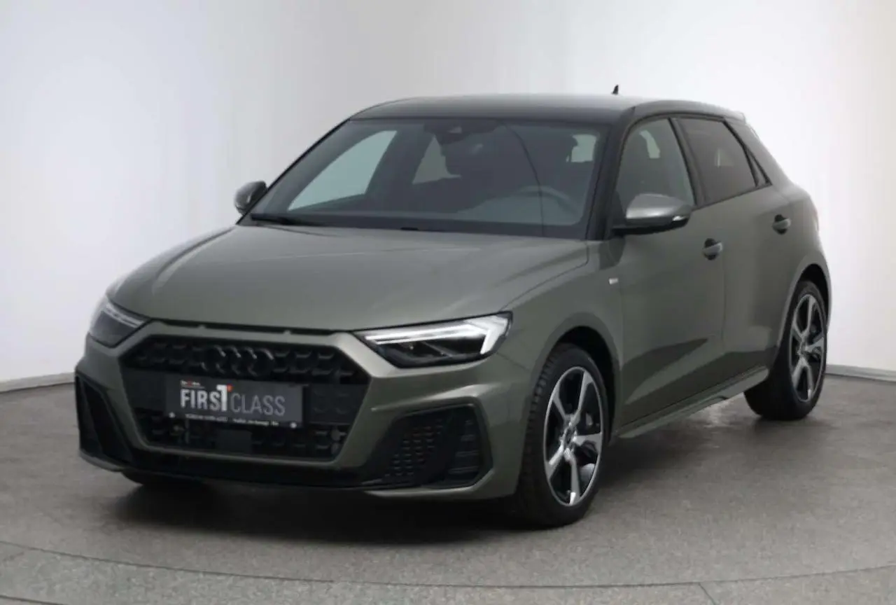 Photo 1 : Audi A1 2024 Essence